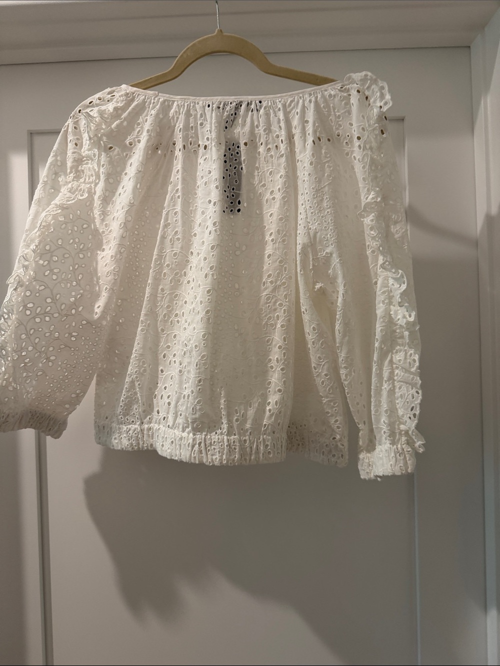 White House Black Market White Eyelet Boho Blouse(bw) - Picture 7 of 7